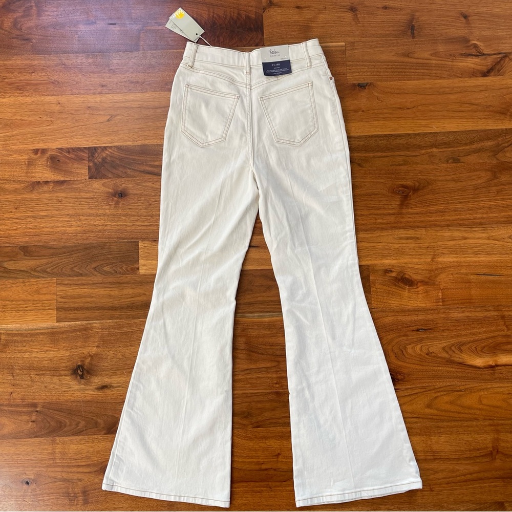 Boden Women’s High Waist Smart Flare Jeans in Ecru US Size 4 R - Picture 4 of 16